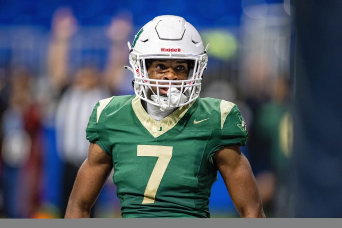 DeSoto receiver Antonio Pride Jr. caught three of DJ Bailey's four TD passes in a lopsided regional semifinal win over Willis on Friday night at the Alamodome.